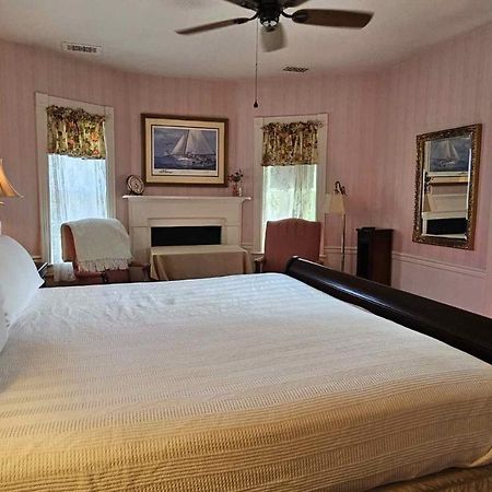 Parsonage Inn Bed&Breakfast Saint Michaels Exterior foto