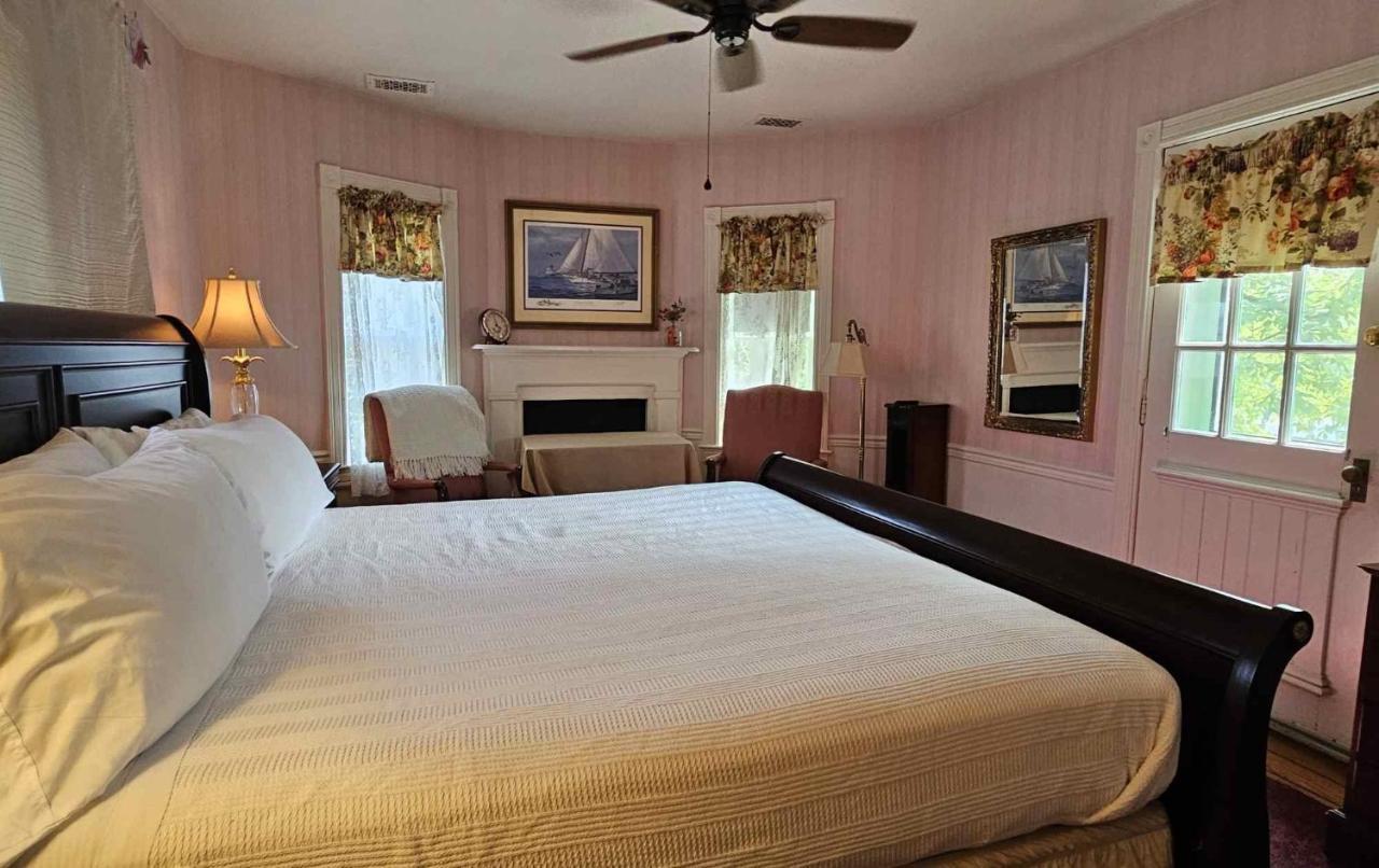 Parsonage Inn Bed&Breakfast Saint Michaels Exterior foto