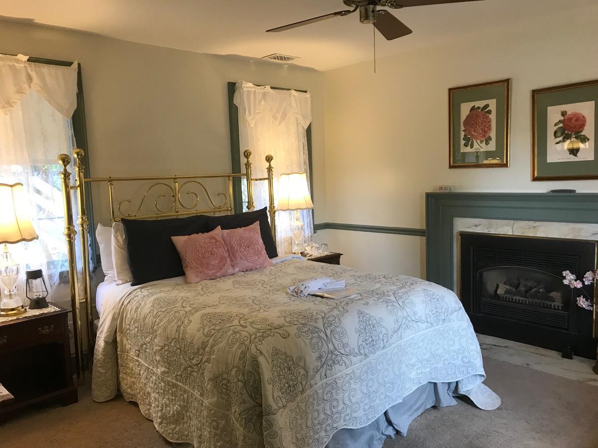 Parsonage Inn Bed&Breakfast Saint Michaels Exterior foto