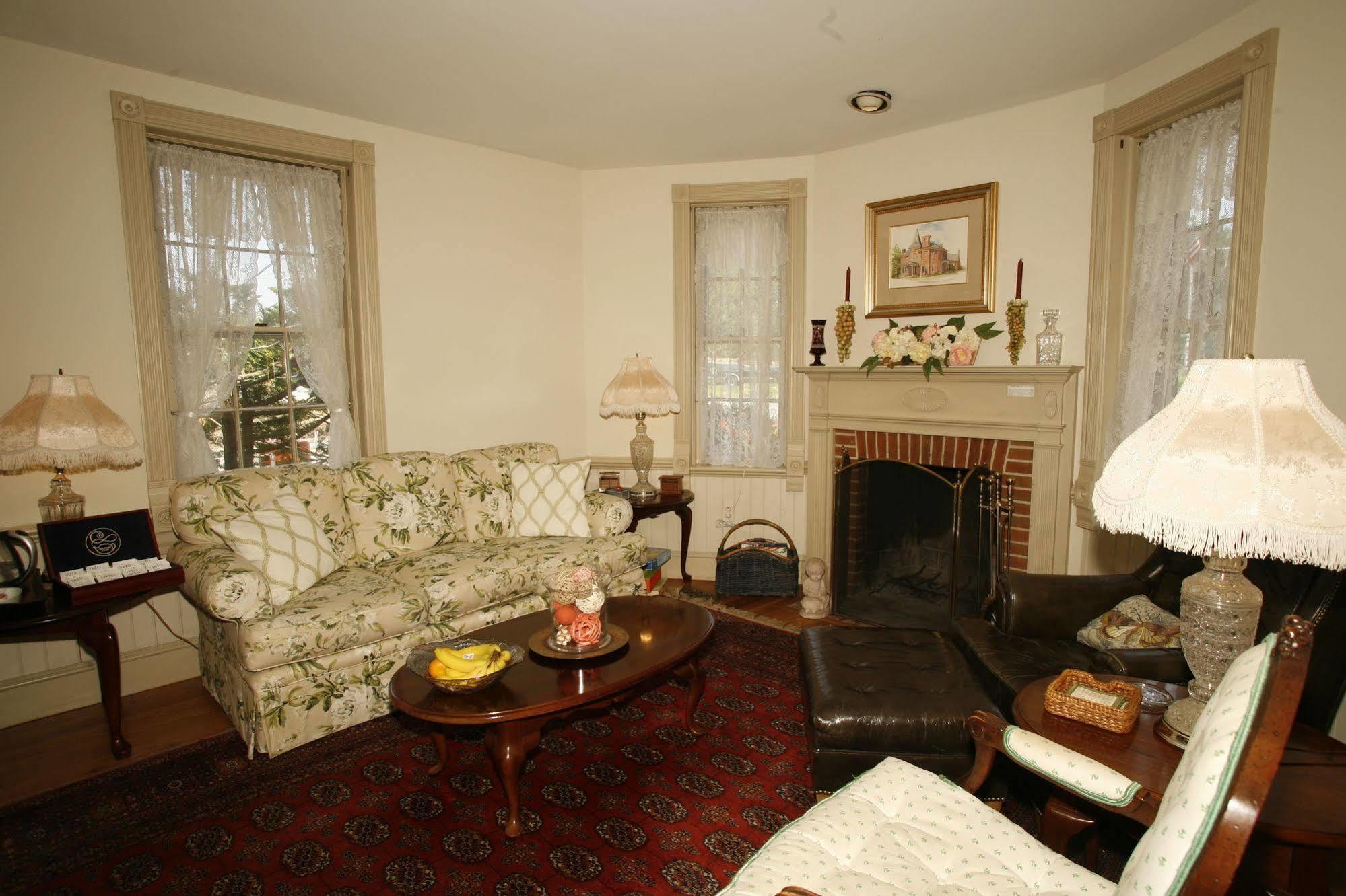 Parsonage Inn Bed&Breakfast Saint Michaels Exterior foto