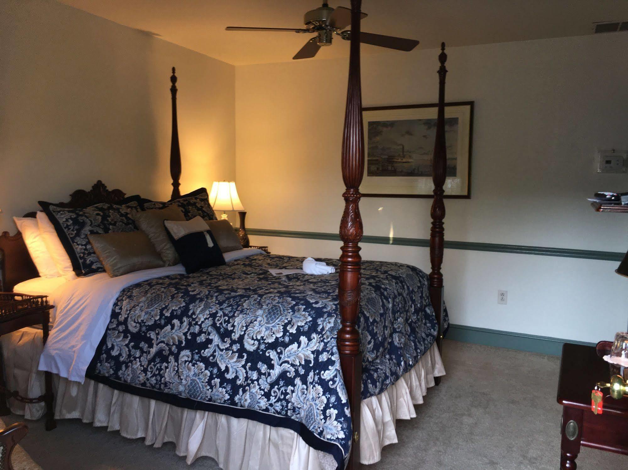 Parsonage Inn Bed&Breakfast Saint Michaels Exterior foto