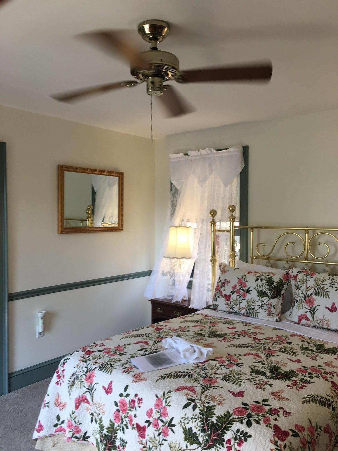 Parsonage Inn Bed&Breakfast Saint Michaels Exterior foto