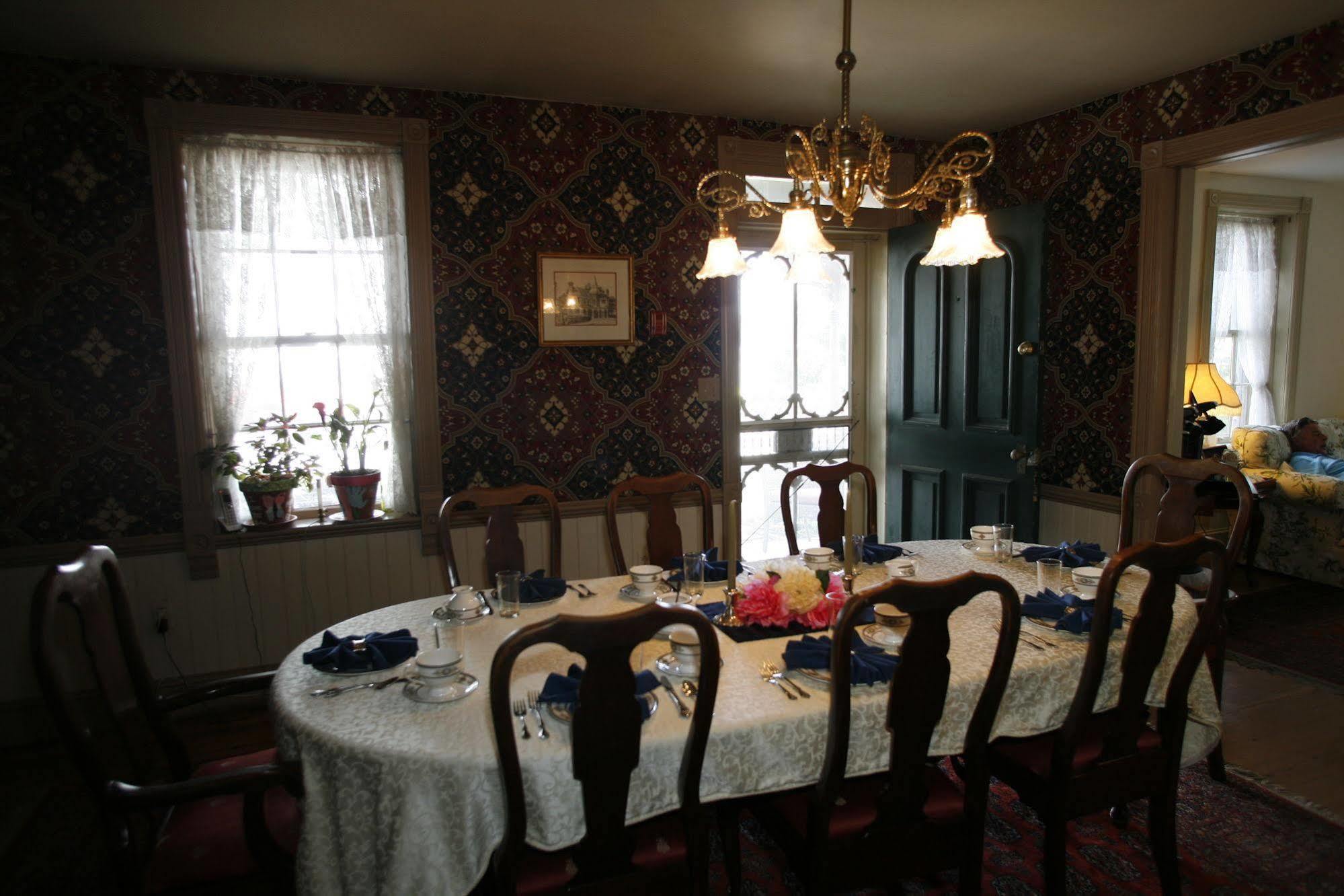 Parsonage Inn Bed&Breakfast Saint Michaels Exterior foto